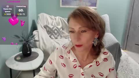 Helen online show from 09-20-25, 06:03