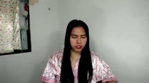 sweet_kyline69 online show from 11-08-25, 08:40