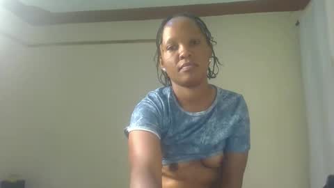 Snapshot of sweet_likey chatting on 10-22-25, 02:50 sweet likey online show from 10-22-25, 02:50