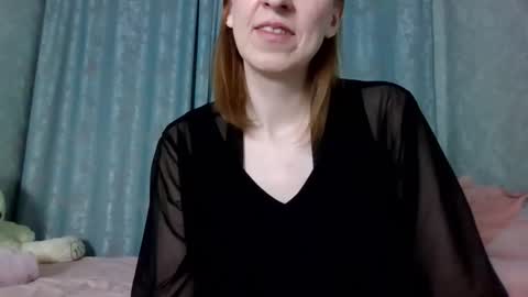 sweet_lilbunny online show from 03-18-26, 06:55