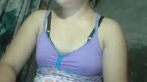 sweet_lily0613 online show from 02-07-25, 11:01