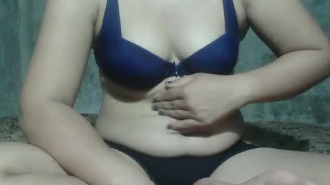 sweet_lily0613 online show from 02-18-25, 03:43