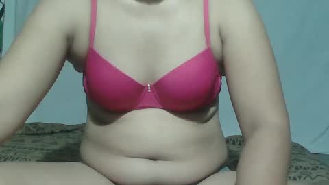 sweet_lily0613 online show from 03-03-25, 11:22