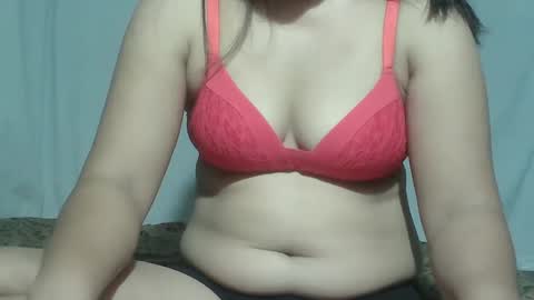 sweet_lily0613 online show from 03-04-25, 08:49