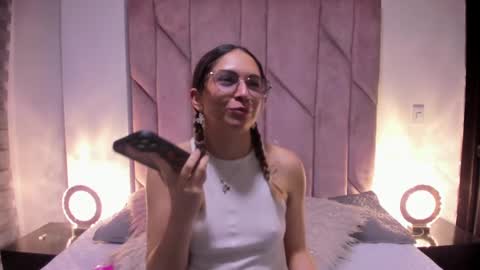 Melody online show from 09-27-25, 11:32