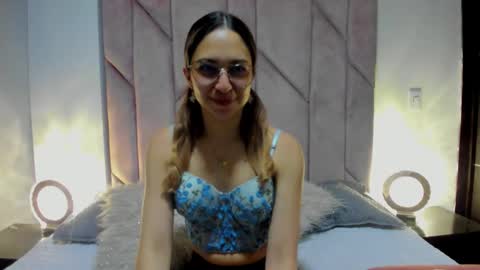 Melody online show from 09-29-25, 04:06