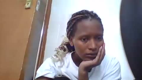 Linda online show from 01-12-26, 06:29