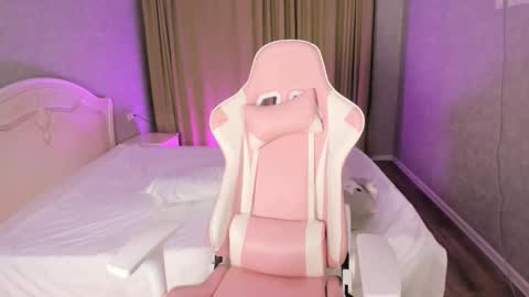 Snapshot of sweet_mikasa chatting on 11-06-25, 12:28 Mikasa online show from 11-06-25, 12:28