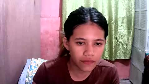 sweet_milkshake2004 online show from 10-16-25, 01:06