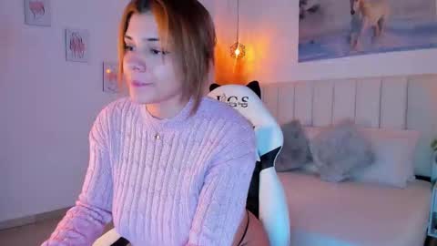 Snapshot of sweet_molly17 chatting on 12-04-25, 05:50 sweet_molly17 online show from 12-04-25, 05:50