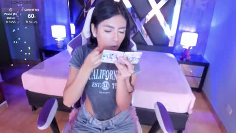 Sweet musee online show from 11-21-25, 12:04