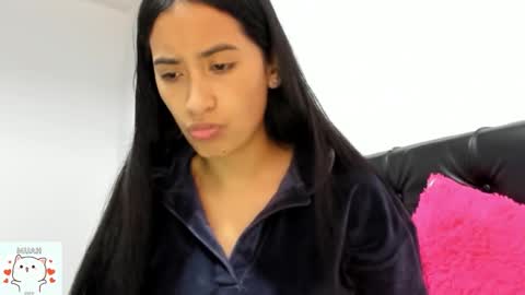 Snapshot of sweet_nhaomy chatting on 11-10-25, 09:14 Nhaomy online show from 11-10-25, 09:14