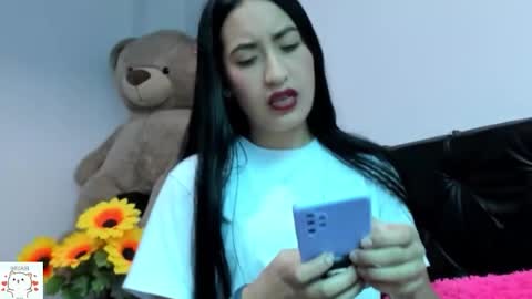 Snapshot of sweet_nhaomy chatting on 11-11-25, 07:47 Nhaomy online show from 11-11-25, 07:47