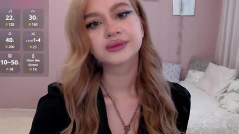 Snapshot of sweet_nicole_333 chatting on 03-07-25, 12:34 sweet_nicole_333 online show from 03-07-25, 12:34