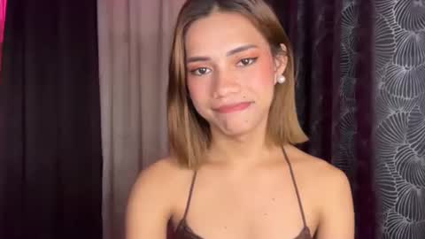 sweet_nikki03 online show from 11-15-25, 06:15