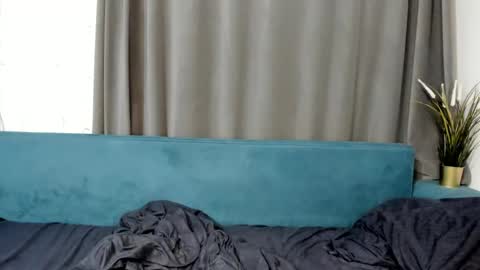 kira online show from 09-22-25, 09:06