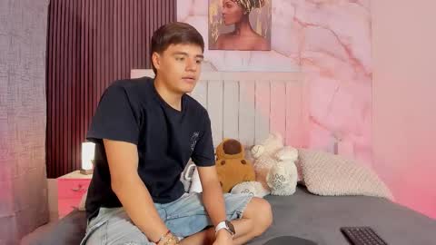 Petter online show from 11-13-25, 01:54