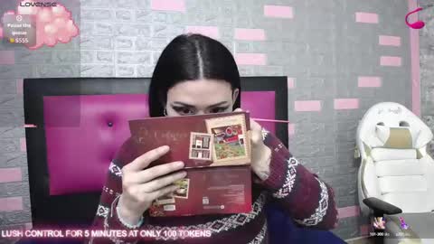  LAUREN  online show from 09-11-25, 08:31