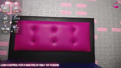  LAUREN  online show from 09-12-25, 08:31