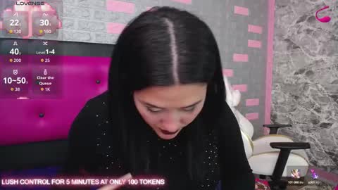  LAUREN  online show from 09-17-25, 08:21