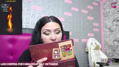  LAUREN  online show from 10-04-25, 08:18
