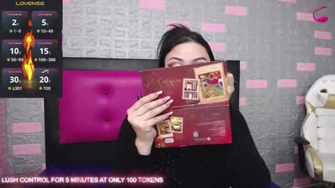  LAUREN  online show from 10-06-25, 08:39