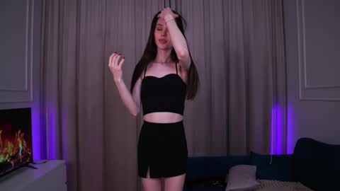 Snapshot of sweet_reverie chatting on 03-09-25, 07:15 Vanessa online show from 03-09-25, 07:15