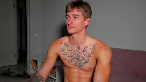 sweet_smith8 online show from 12-10-24, 01:00