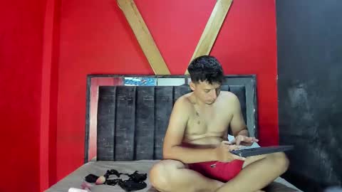 Snapshot of sweet_sofi20 chatting on 11-10-25, 01:10 sweet_sofi20 online show from 11-10-25, 01:10