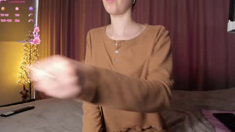 sweet_sonechka online show from 12-08-24, 10:08