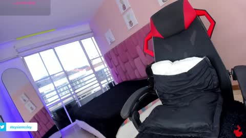 sweet_stacie online show from 12-18-25, 12:55