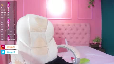 Yeileen online show from 09-24-25, 07:39