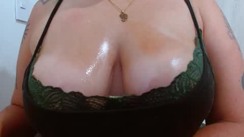 Snapshot of sweet_tammyy chatting on 12-22-24, 12:07 tammy IG stammy 36 online show from 12-22-24, 12:07