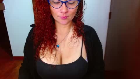 Snapshot of sweet_tammyy chatting on 10-13-25, 03:45 tammy IG stammy 36 online show from 10-13-25, 03:45