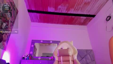 Snapshot of sweet_tiiina chatting on 11-24-25, 08:08 online show from 11-24-25, 08:08