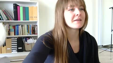 Heidi Brenner - Please check bio for schedule  FAQ online show from 01-22-25, 07:56