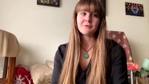 Heidi Brenner - Please check bio for schedule  FAQ online show from 03-04-25, 07:11