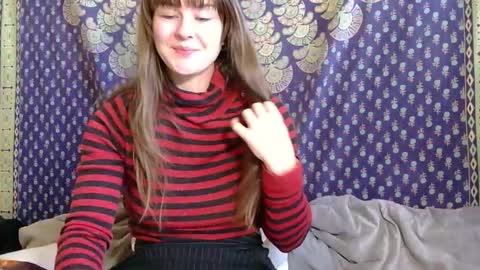 Heidi Brenner - Please check bio for schedule  FAQ online show from 11-05-25, 05:24