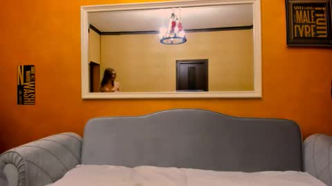 Snapshot of sweetale3 chatting on 10-19-25, 09:48 Ale online show from 10-19-25, 09:48