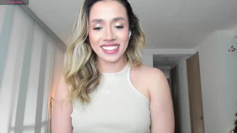 Snapshot of sweetann08 chatting on 01-04-25, 09:09 Camila online show from 01-04-25, 09:09