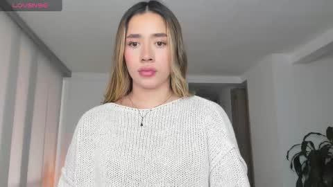 Snapshot of sweetann08 chatting on 02-05-25, 07:31 Camila online show from 02-05-25, 07:31