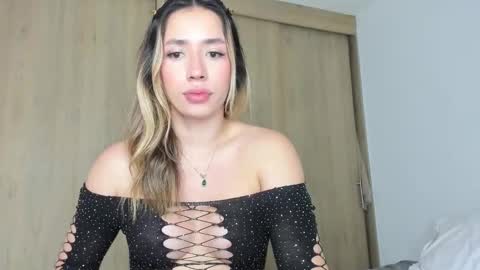 Snapshot of sweetann08 chatting on 02-23-25, 12:48 Camila online show from 02-23-25, 12:48