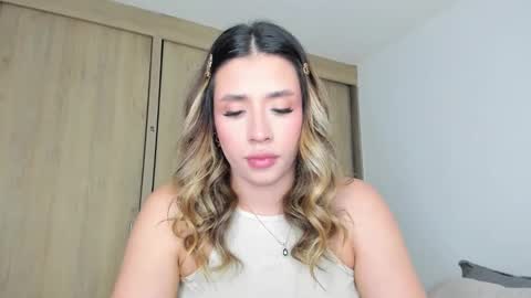 Snapshot of sweetann08 chatting on 02-28-25, 07:46 Camila online show from 02-28-25, 07:46