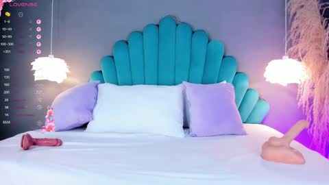 Sweet online show from 10-17-25, 04:59