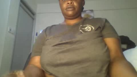 sweetbaby46 online show from 09-20-25, 03:40