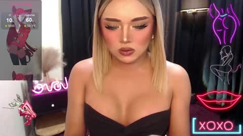 Snapshot of sweetbella118 chatting on 03-07-25, 04:00 bella online show from 03-07-25, 04:00