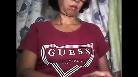 Snapshot of sweetbella24 chatting on 10-11-25, 12:58 im anne online show from 10-11-25, 12:58