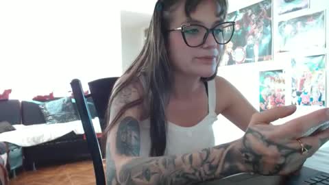Bella  online show from 10-01-25, 08:59