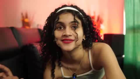 Salom independent model online show from 09-15-25, 06:52