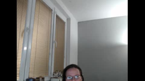 Snapshot of sweetboobs85h chatting on 03-10-26, 08:36 Sweetboobs85h online show from 03-10-26, 08:36